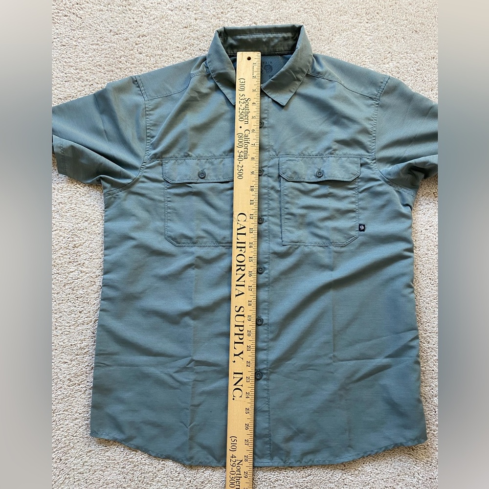 Mountain Hardware Canyon Short Sleeve Shirt, men’s medium, color green - Picture 6 of 7